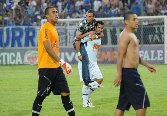 Atletas celestes vibraram com vitria e permanncia na Srie A