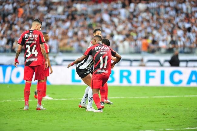 Fotos da vitria do Atltico sobre o Athletico-PR, no Mineiro, no jogo de ida da final da Copa do Brasil