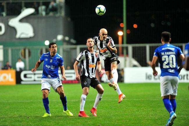 Fbio Santos - Deixou o Atltico em 2020 e acertou com o Corinthians.  titular da equipe paulista.