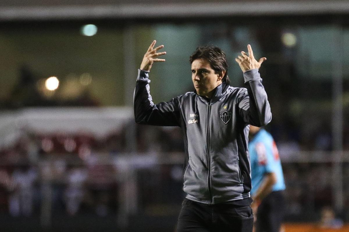 Atlético saiu atrás, conseguiu virada com Róger Guedes e Ricardo Oliveira, mas cedeu empate no Morumbi