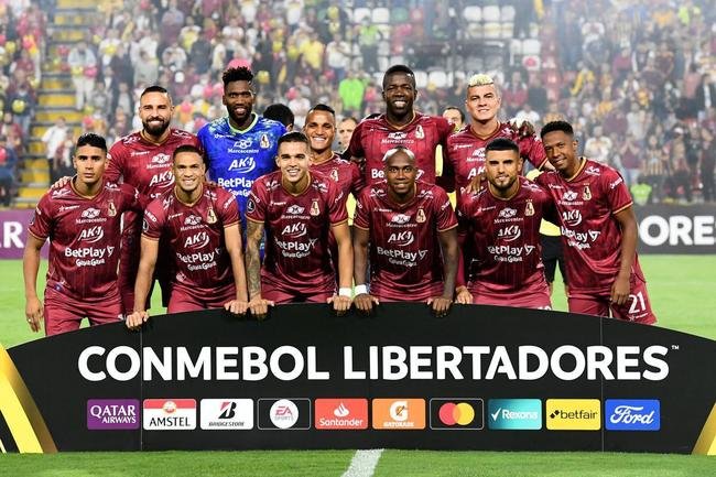 Tolima (briga por vaga no Grupo D)