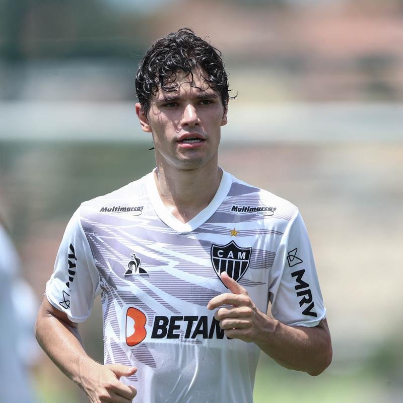 Primeiro treino comandado por Cuca desde a volta ao Atltico