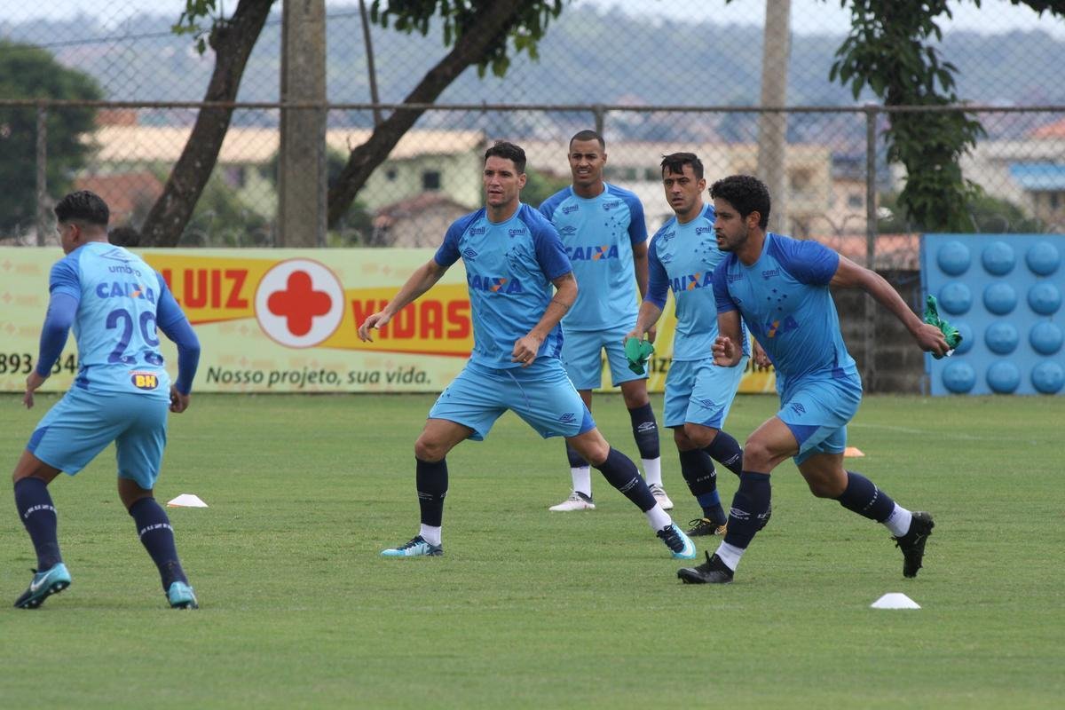 Imagens do treino do Cruzeiro nesta segunda-feira, 19 de fevereiro, na Toca da Raposa II