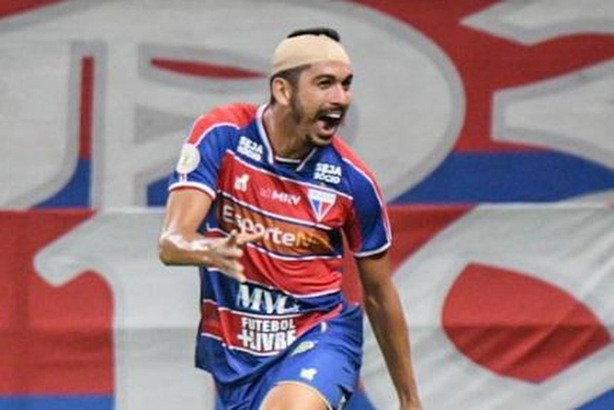 Bruno Melo - lateral-esquerdo