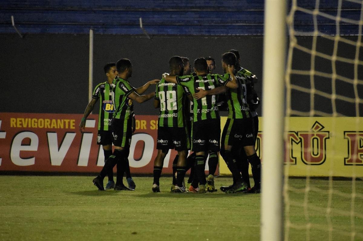 Amrica vence Londrina fora de casa e mantm sonho do acesso 