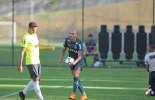 Atltico derrotou Coimbra em jogo-treino na Cidade do Galo com gols de Galdezani, Edinho e Fbio Santos