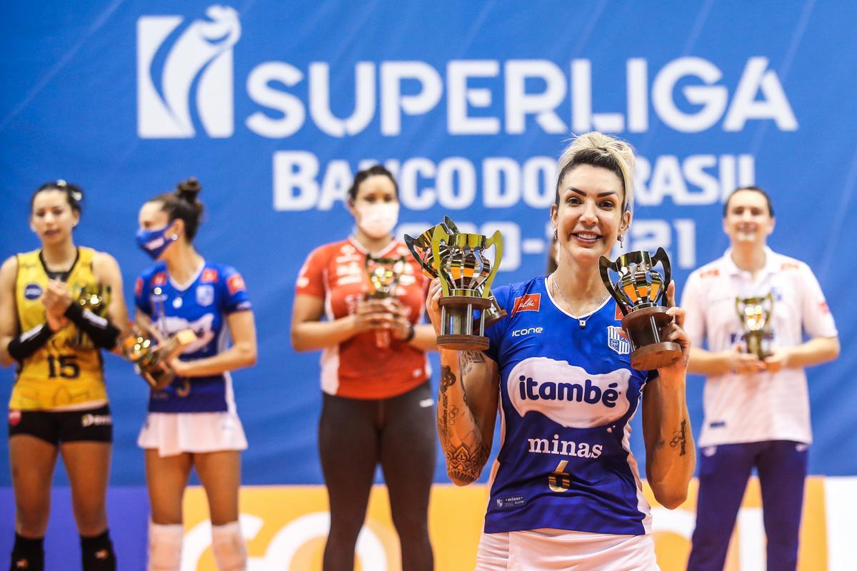 Festa do Minas com a conquista do tetra da Superliga Feminina e premiação dos melhores do torneio edição 2020/2021
