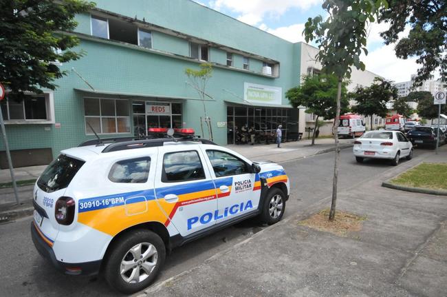 Feridos foram levados para a UPA Leste. Um dos homens baleado, em estado mais grave, foi transferido em seguida para o Hospital Joo XXIII, no Centro de BH