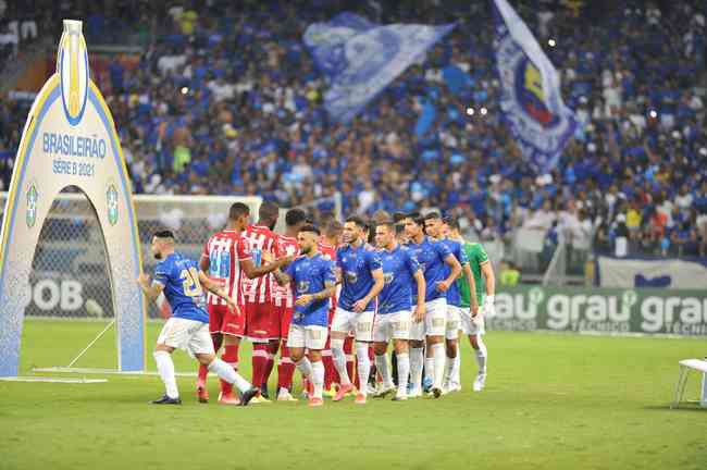 sᴀᴍᴜᴇʟ ᴠᴇɴᴀ̂ɴᴄɪo ™ on X: Jogos do Cruzeiro na Série B do Campeonato  Brasileiro. Começa em maio e termina em novembro a luta para retornar à  elite do futebol brasileiro!  /