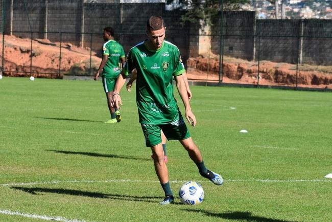 Mancini comandou primeiras atividades no Coelho nesta semana