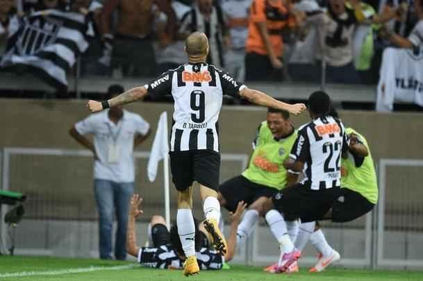 05/11/2014 - semifinal da Copa do Brasil - Atltico 4 x 1 Flamengo - gol de Luan, que classificou o Galo, saiu aos 39 minutos do segundo tempo