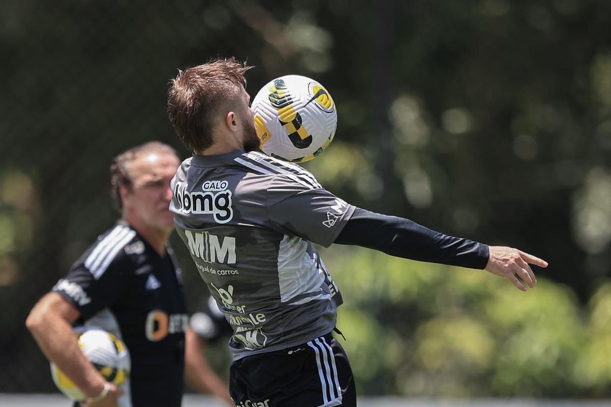 Fotos do treino do Atltico, que teve Hulk em campo 