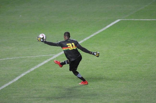 Fotos do duelo entre Cruzeiro e Sampaio Corra, no Independncia, em Belo Horizonte, pela 18 rodada da Srie B do Campeonato Brasileiro