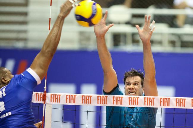 Minas abriu srie semifinal contra o Itapetininga com vitria por 3 a 0, em Saquarema