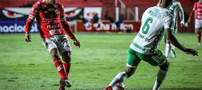 Chapecoense empata com Vila Nova e perde chance de colar no G4 da Série B