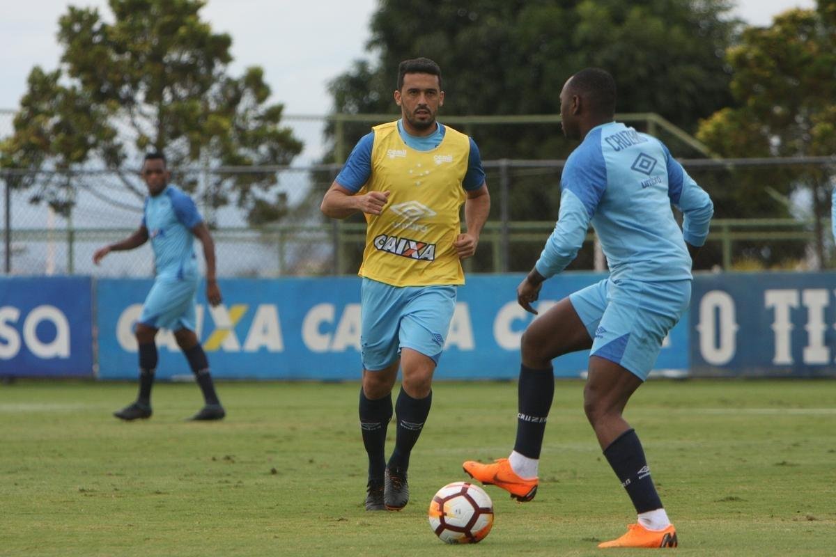 Imagens do treino do Cruzeiro neste domingo (20/05/2018)