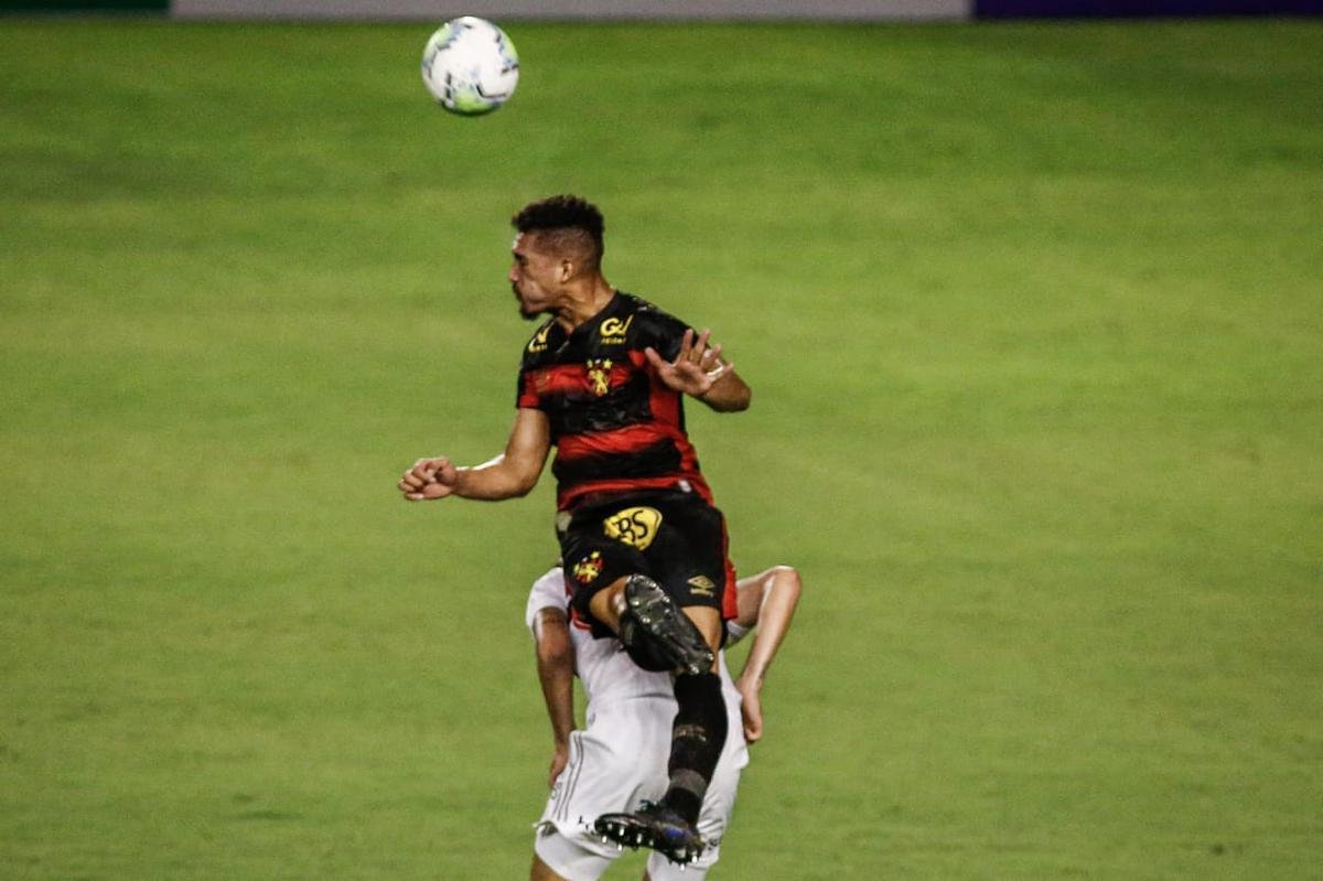 Na Ilha do Retiro, Sport e São Paulo se enfrentaram em jogo válido pela quinta rodada da Série A de 2020. E logo no início do jogo, Pablo fez 1 a 0 para o Tricolor Paulista.
