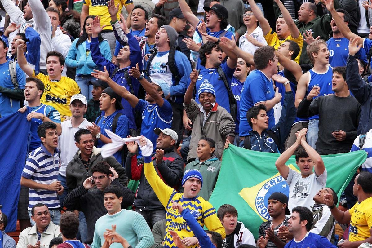 Corinthians x Cruzeiro: fotos do jogo no Pacaembu, em So Paulo, pela 35 rodada do Campeonato Brasileiro de 2010