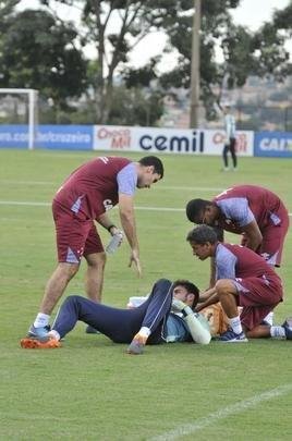 Imagens do treino do Cruzeiro nesta quarta-feira (14), antes do duelo contra o Patrocinense