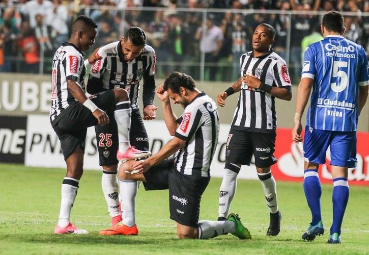 Copa Libertadores de 2017: Atltico 4 x 1 Godoy Cruz - Em jogo vlido pela fase de grupos da competio, Cazares destruiu os argentinos no Independncia. O equatoriano fez dois belos gols e ainda deu assistncia para Fred marcar o quarto. O terceiro do Galo foi de Elias.