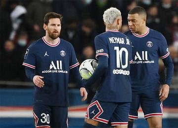 Jovem atacante marcou duas vezes, enquanto Messi esteve em dia de 'garçom'