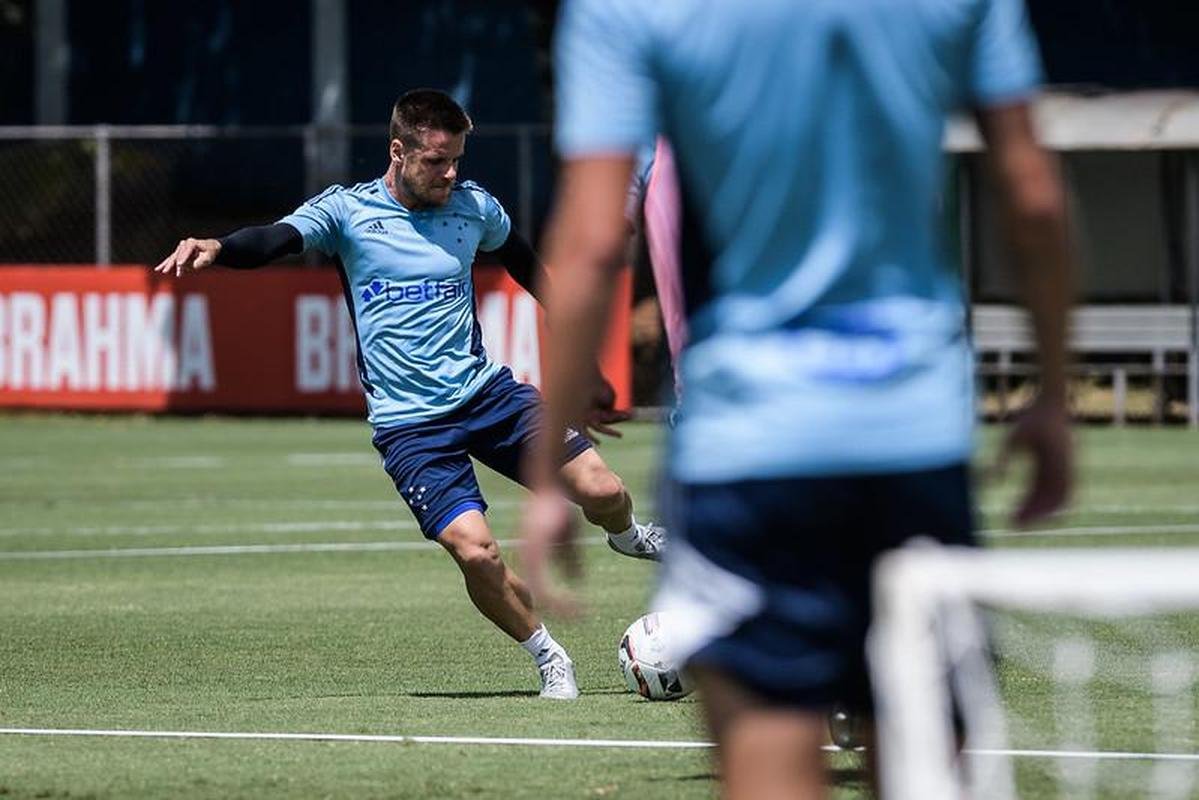 Imagens do treino do Cruzeiro desta segunda-feira (20), na Toca da Raposa II, em Belo Horizonte
