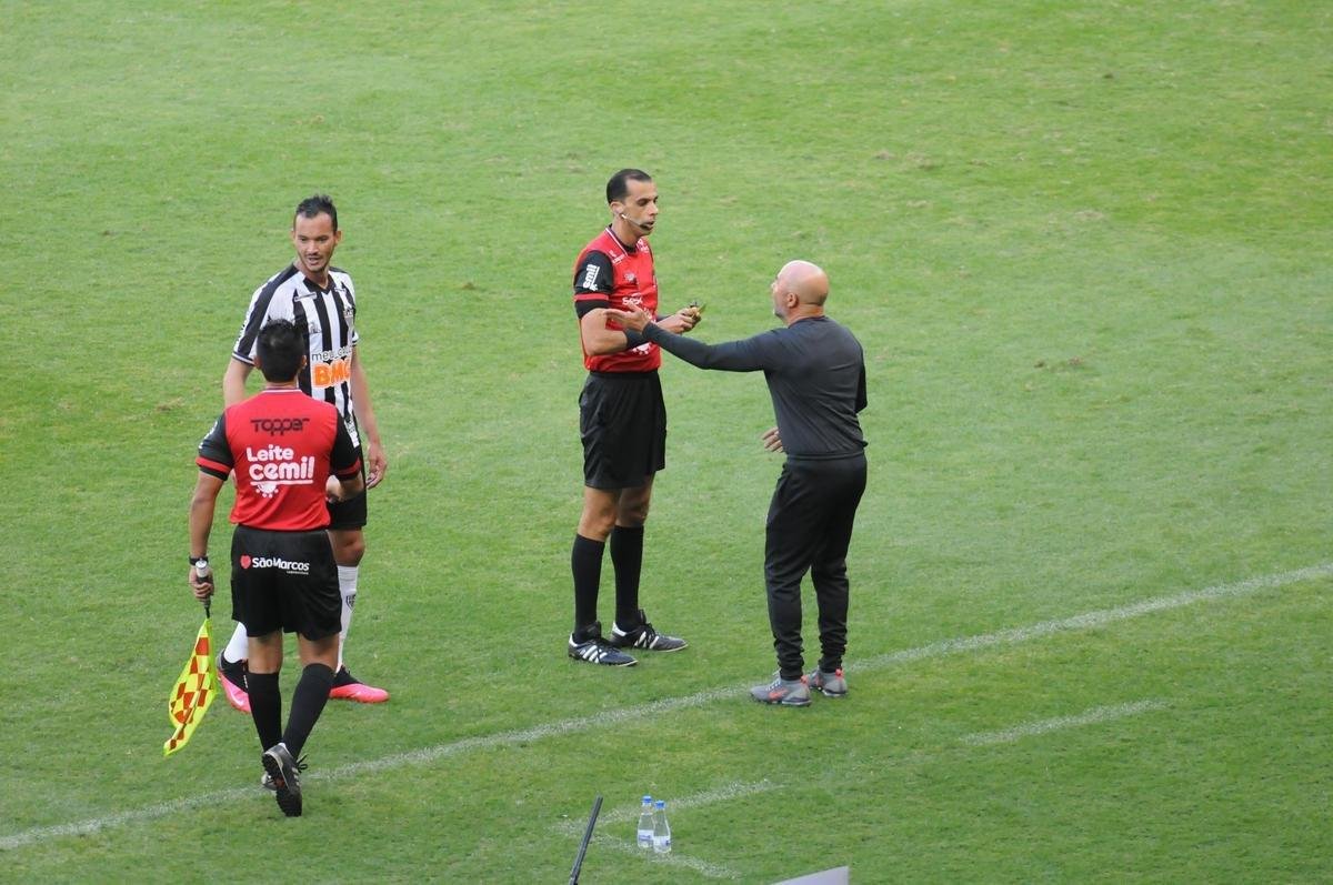 Fotos do clssico entre Atltico e Amrica neste domingo, no Mineiro, pela semifinal do Campeonato Mineiro