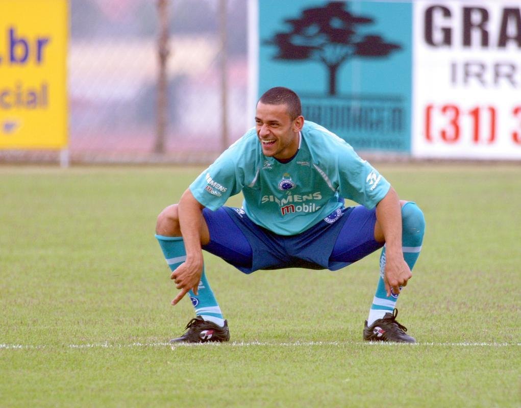 O dia a dia de Fred na Toca da Raposa II entre julho de 2004 e agosto de 2005