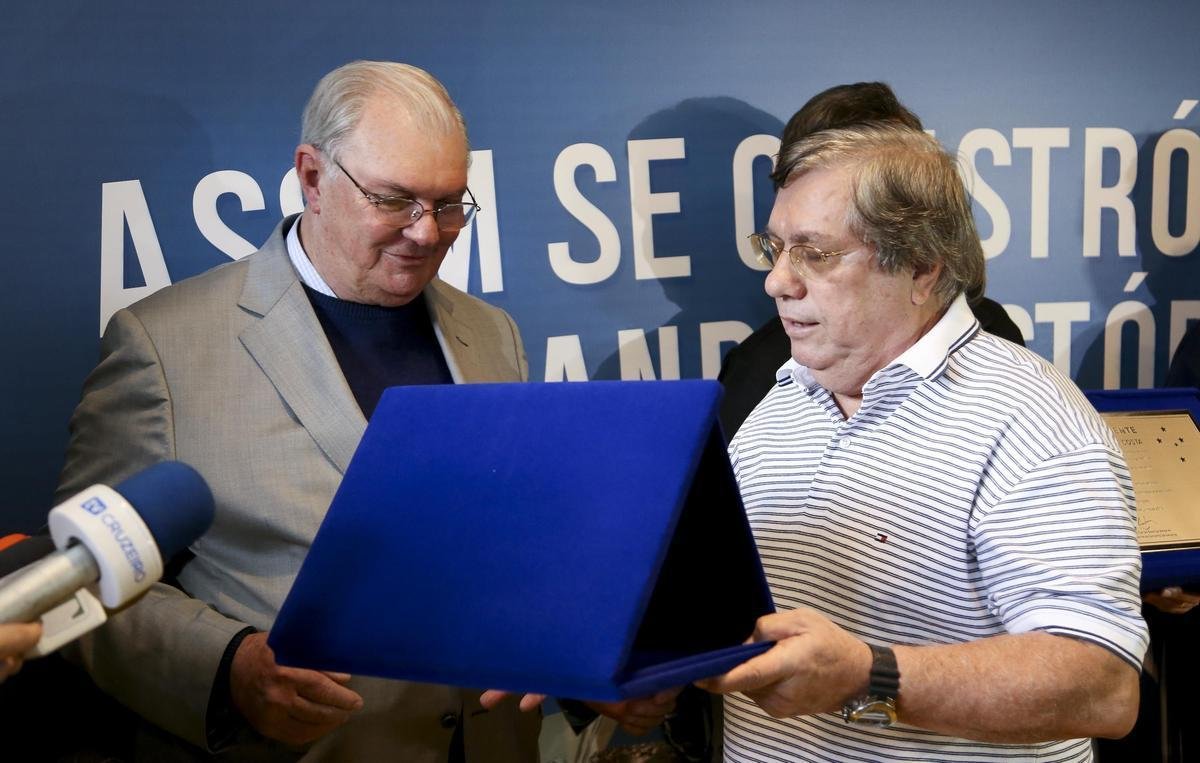 Jogo Trplice Coroa x dolos Eternos, no Mineiro