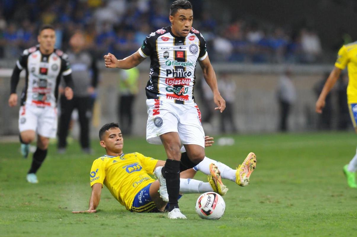 As melhores fotos do jogo entre Cruzeiro e Operrio-PR, no Mineiro, em Belo Horizonte, pela 29 rodada da Srie B do Brasileiro