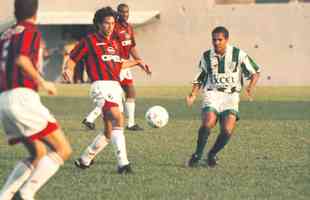 Celso e George Weah marcaram os gols do empate por 1 a 1 entre América e Milan, no Independência