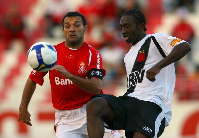 2008: pela primeira vez na sua história, o Vasco da Gama foi rebaixado. O clube terminou o Brasileirão em 18º, mas retornou, em 2009, como campeão e com uma vantagem de sete pontos na liderança da Série B