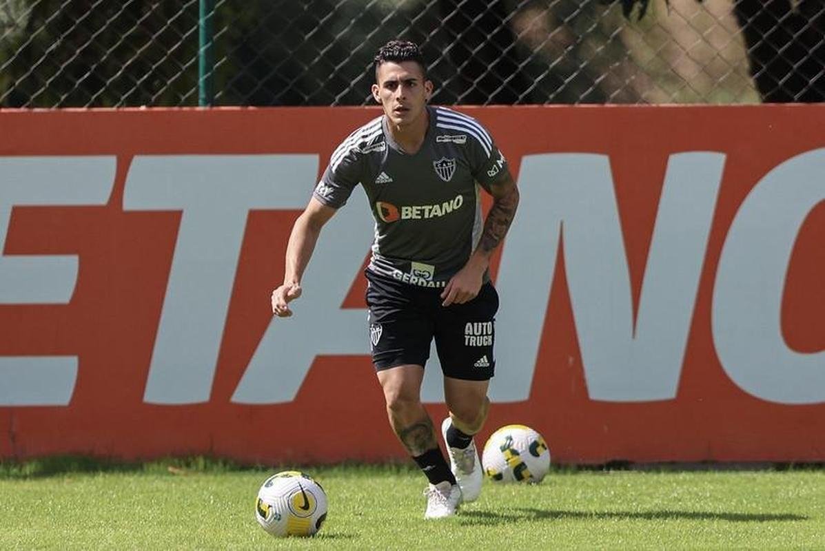 Atltico treina na Cidade do Galo sob o comando de Lucas Gonalves, tcnico interino permanente. Turco Mohamed foi demitido na manh desta sexta-feira (22).