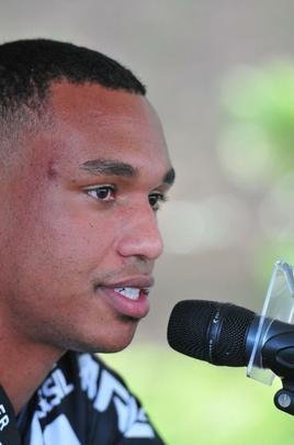 Fotos da apresentao e primeiro treino de Leandrinho no Atltico