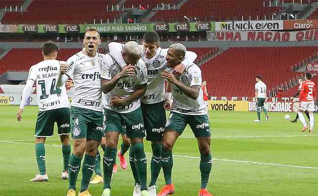 Palmeiras derrotou o Internacional no Beira-Rio e manteve embalo na Srie A