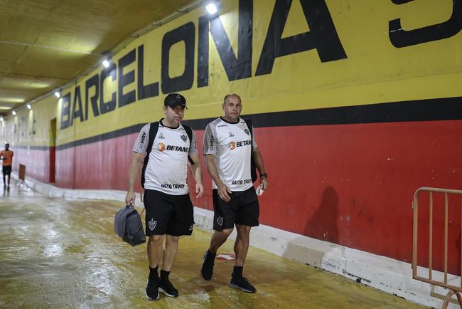 Atlético treina em Guayaquil antes do jogo contra o Emelec