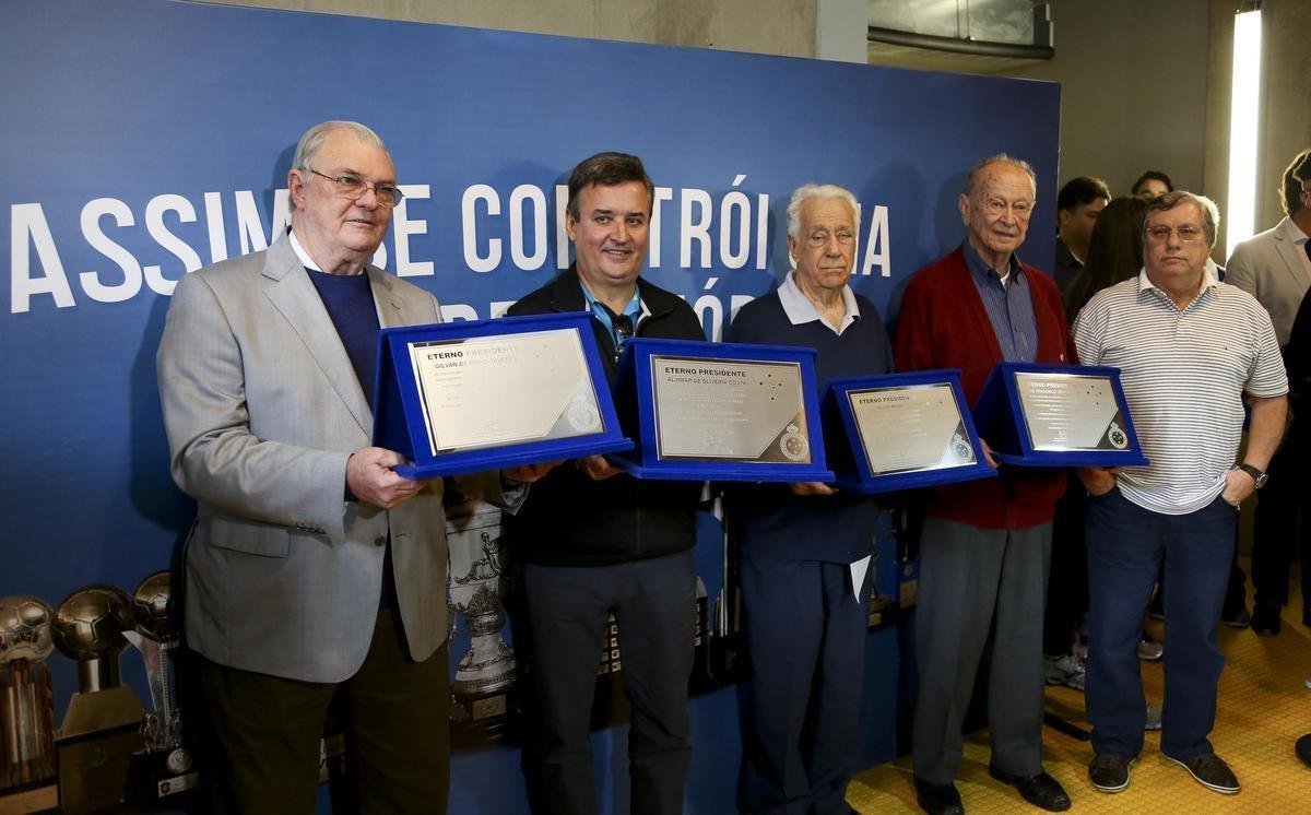 Jogo Trplice Coroa x dolos Eternos, no Mineiro