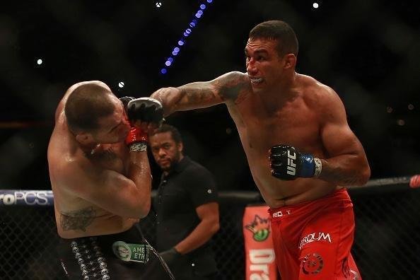 Fotos da vitória arrasadora de Fabrício Werdum sobre Cain Velasquez