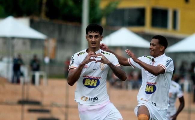 Coimbra leva vantagem para o jogo de volta da semifinal
