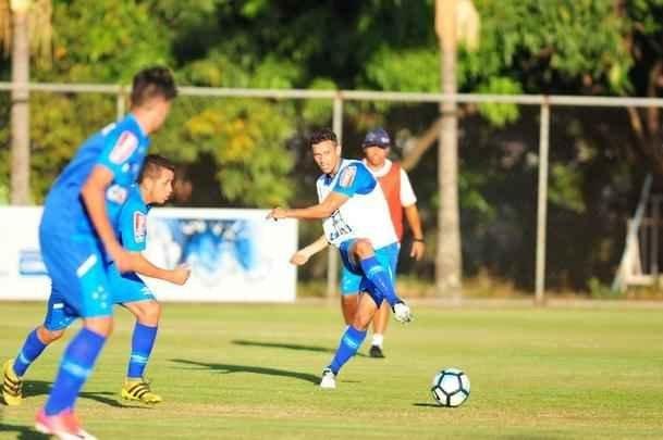 Fotos do treino do Cruzeiro desta sexta-feira (30/6), na Toca da Raposa II (Alexandre Guzanshe/EM D.A Press)