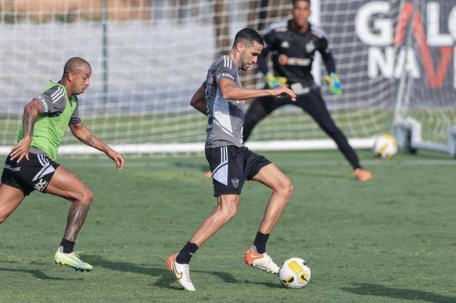 Aps o empate com o Fortaleza, elenco do Atltico treinou na Cidade do Galo, na tarde desta tera-feira (25/10).