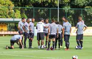 Com gols de Fred e Carlos Csar, Atltico vence jogo-treino contra Guarani de Divinpolis, na Cidade do Galo, por 2 a 0