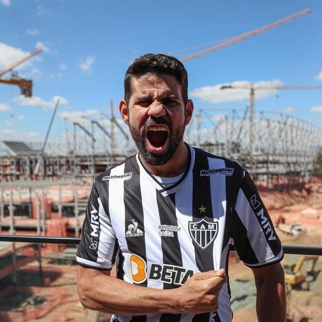 Na Arena MRV, Diego Costa  apresentado como novo reforo do Atltico