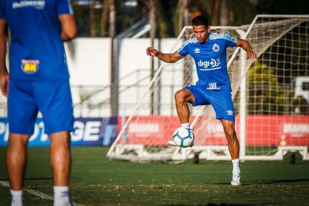 Fotos do treino do Cruzeiro desta segunda-feira (29/04)