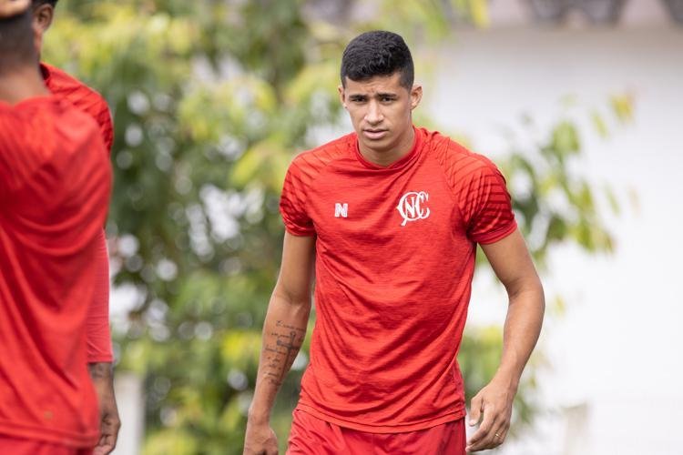 Com o elenco separado em quatro grupos, Náutico realiza primeiro dia de treinos, no Centro de Treinamento Wilson Campos, no bairro da Guabiraba, após quase três meses da suspensão das atividades, por conta da pandemia do coronavírus