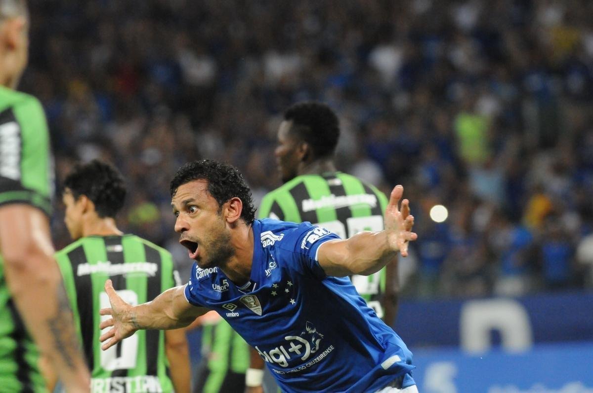 Fotos do duelo entre Cruzeiro e Amrica, no Mineiro