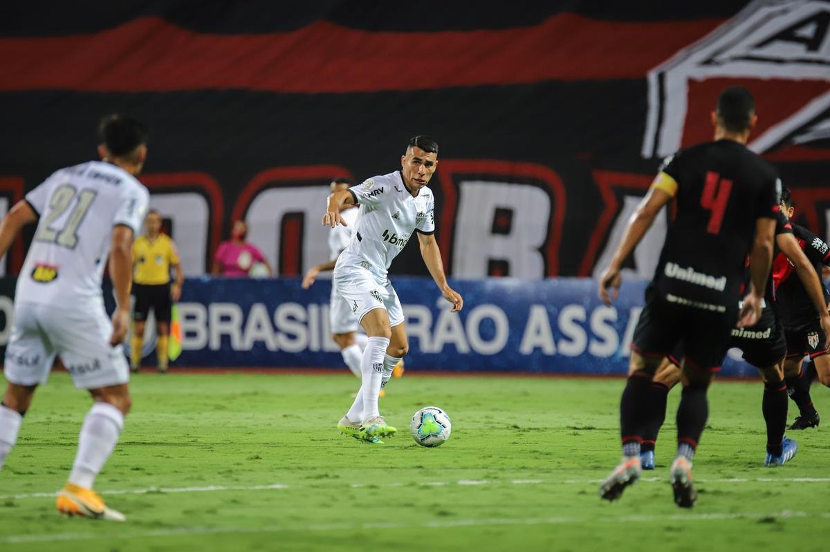 Atltico venceu Atltico-GO por 4 a 3, com gols de Keno (3) e Nathan. Time assumiu liderana do Brasileiro, com 21 pontos