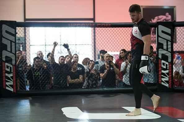 Protagonistas do evento, Anderson Silva e Michael Michael Bisping participaram de treino aberto para promover o UFC em Londres