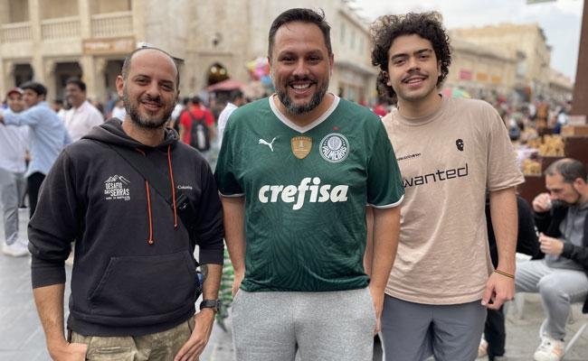 Fl�vio Gran�, Renato Massar�o e Jeremias Timento no Souq Waqif, mercado de Doha