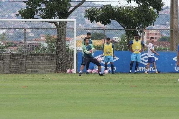 Imagens do treino do Cruzeiro nesta segunda-feira, 19 de fevereiro, na Toca da Raposa II